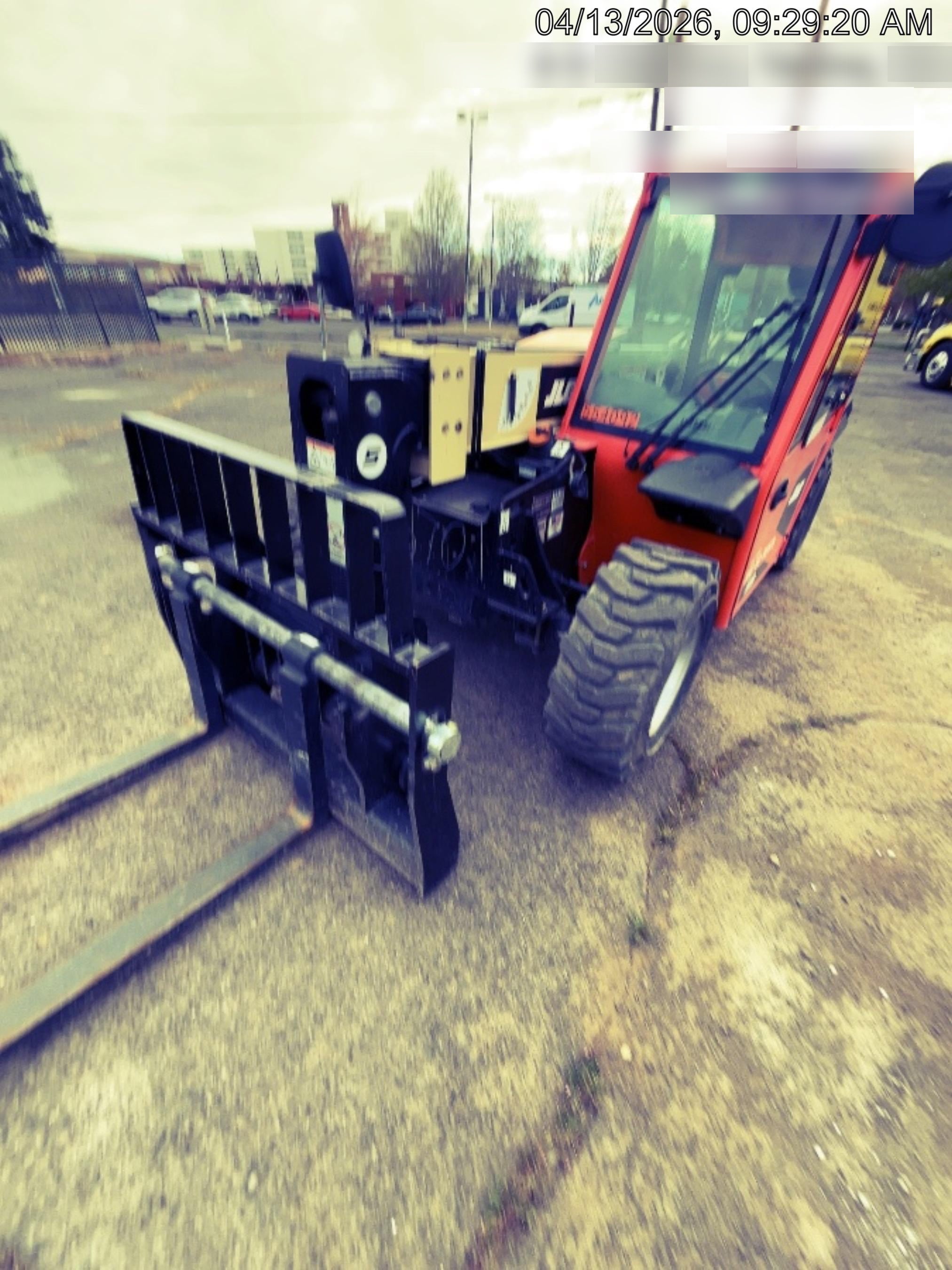 2025 JLG 519