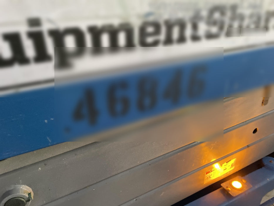 2019 Genie GS-2632 Folding rails with half height swing gate