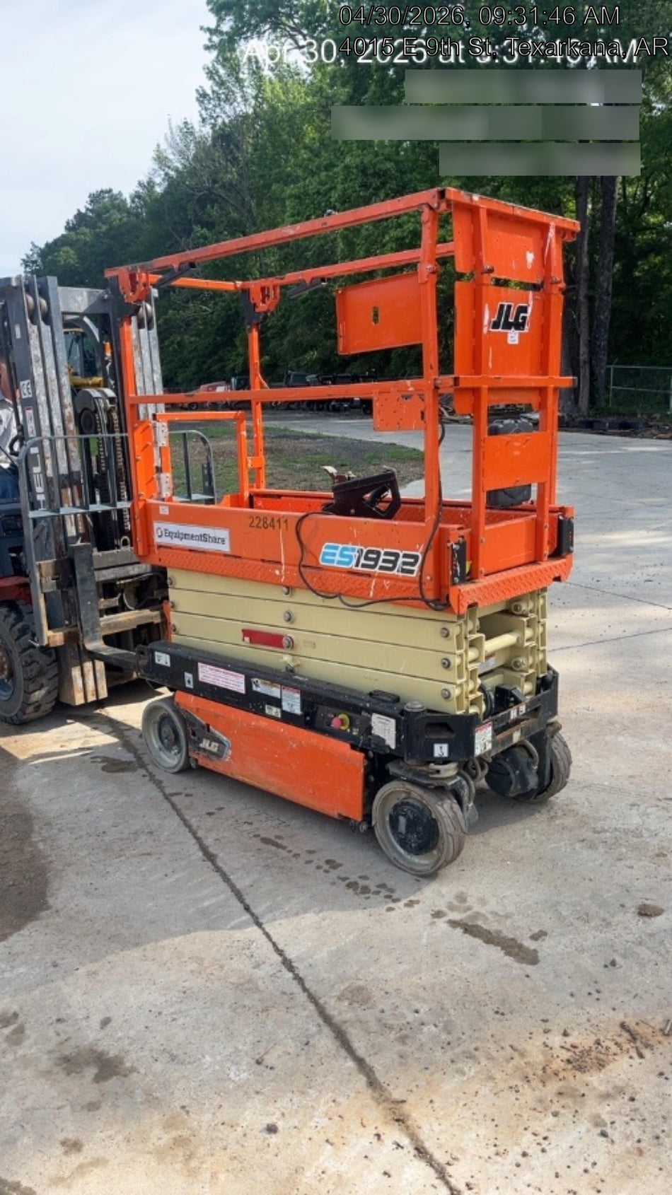 2022 JLG ES1932