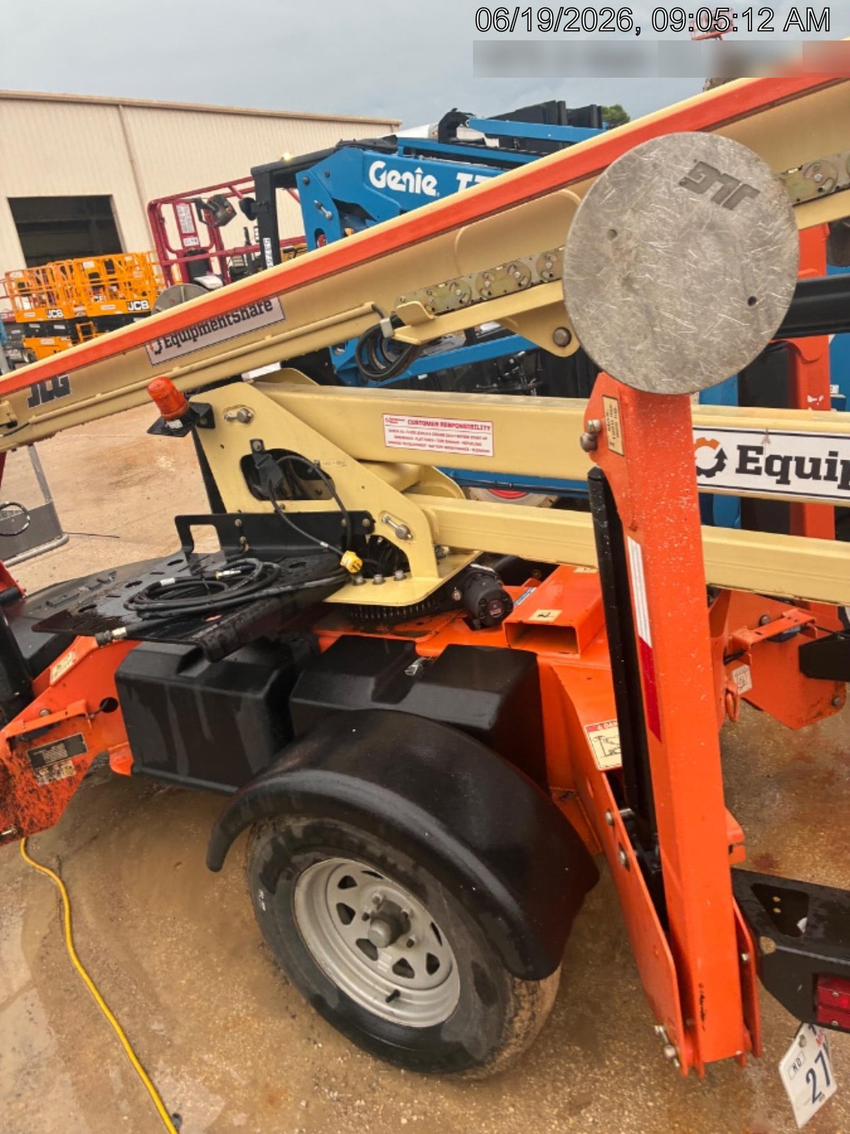 2022 JLG T350