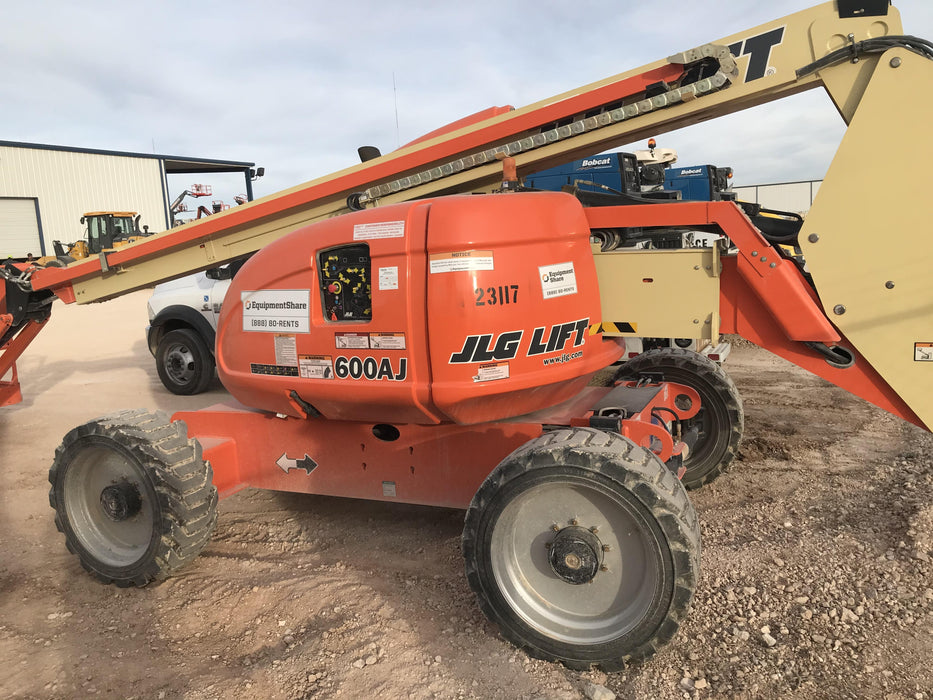 2019 JLG 600AJ