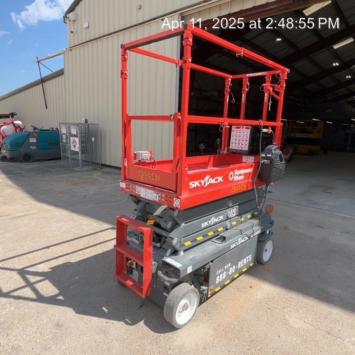 2024 Skyjack SJ3219 Electric Drive, Sld NM Tires, DBcns, RFRails, Power to Platform, T3 + Access Control