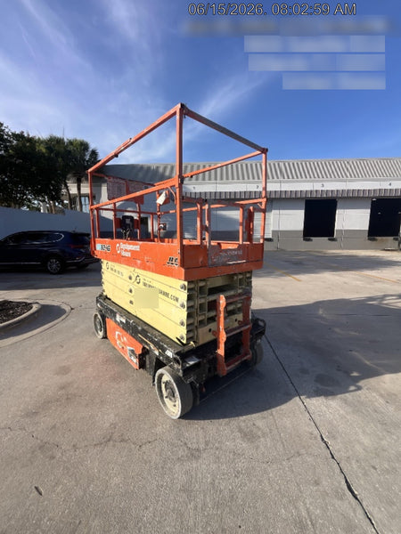 2022 JLG ES3246