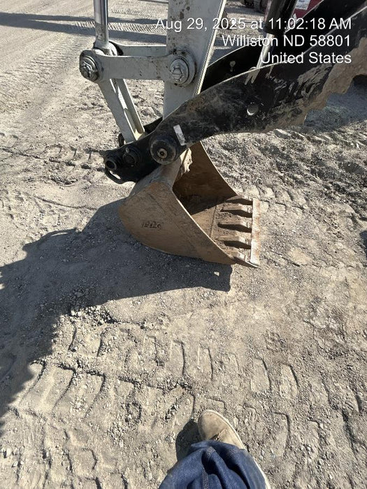 2025 TAKEUCHI 18" HD Bucket - Takeuchi