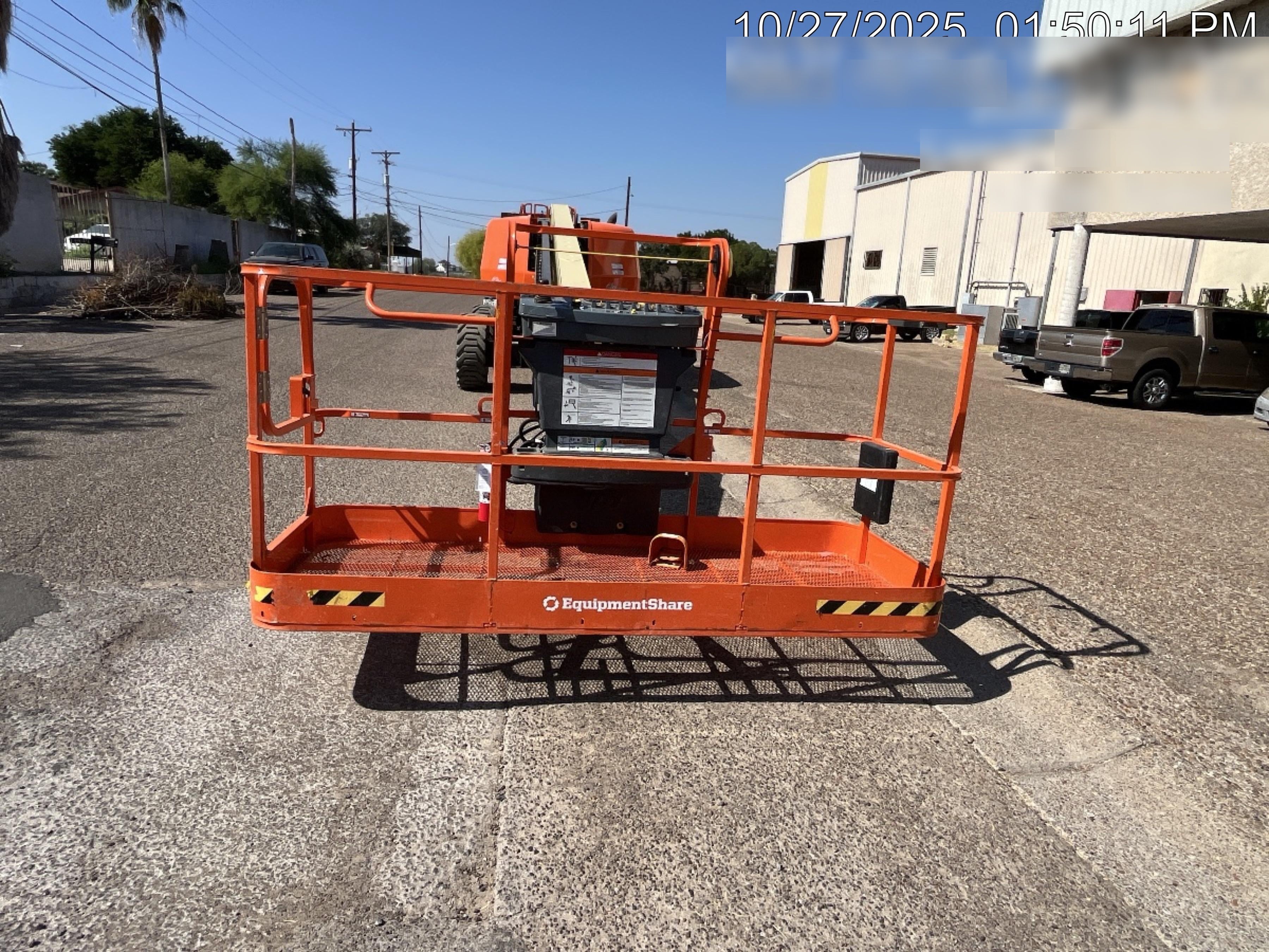 2025 JLG 660SJ