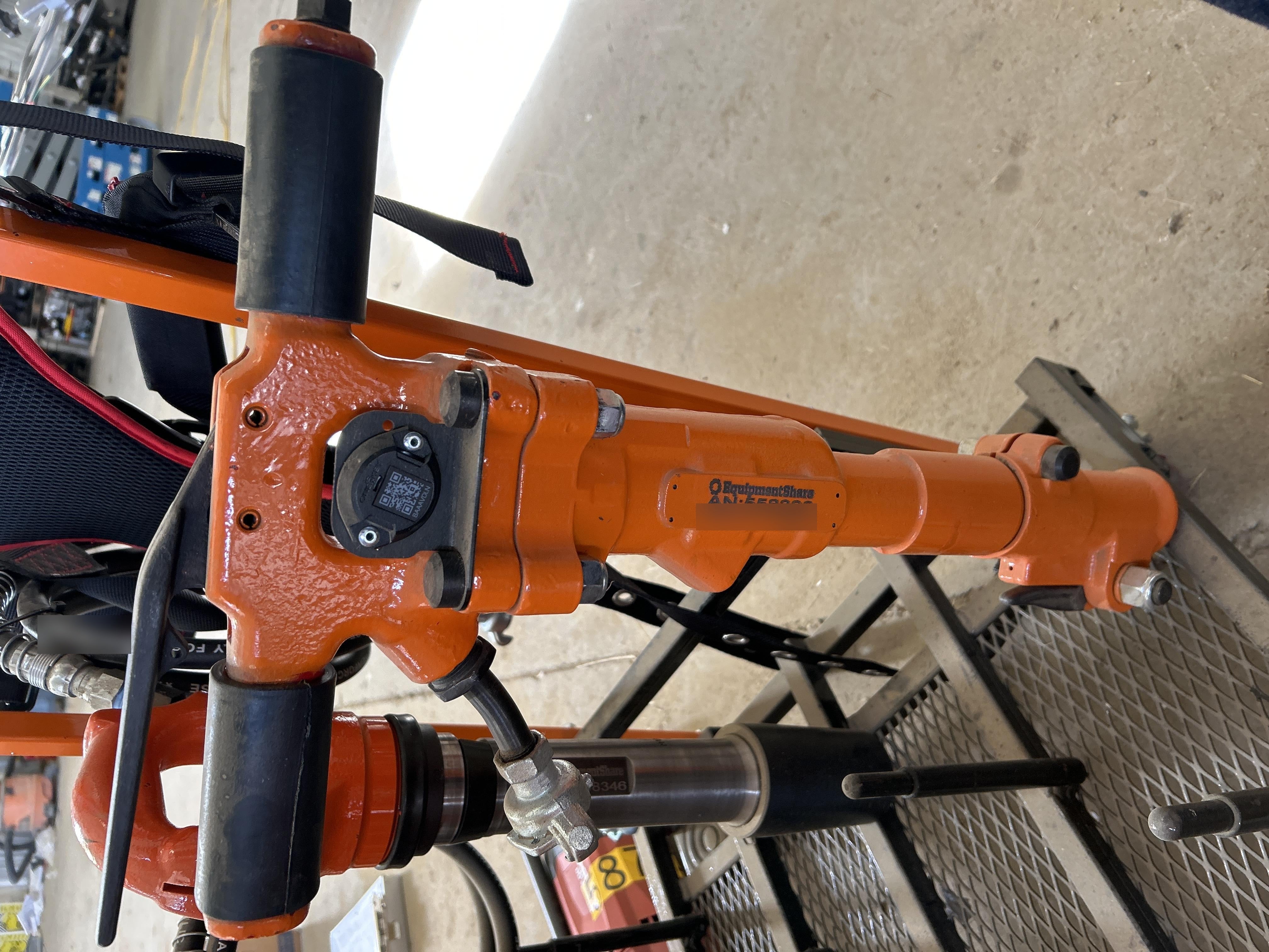 2024 MICHIGAN PNEUMATIC ES-TPB30-1-TRACKER