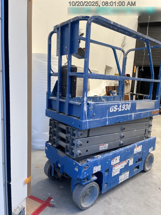 2020 Genie GS-1930 Fixed rails with chain entry gate - Pre A92.20, 800W Inverter