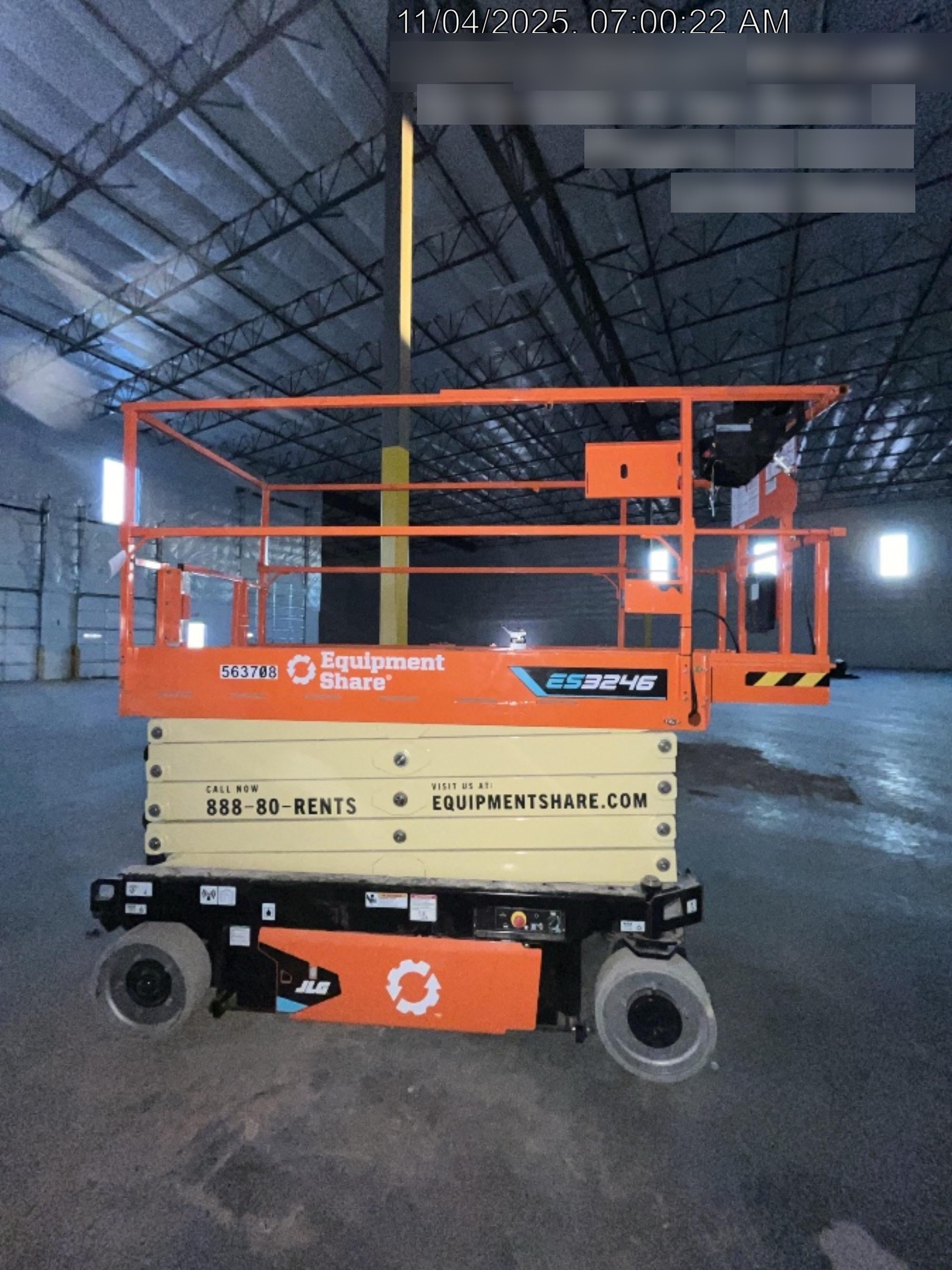 2025 JLG ES3246