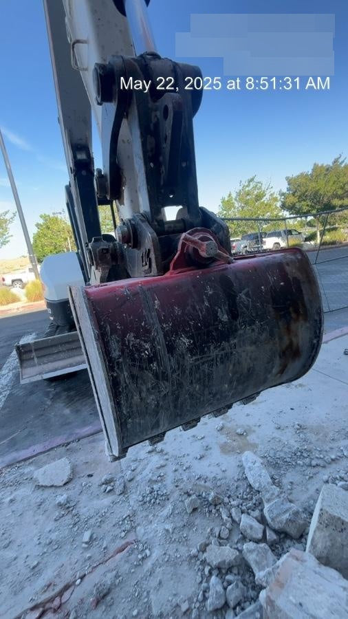 2023 SOLESBEE 24" Bucket, Tooth, Mini Excavator - Solesbee