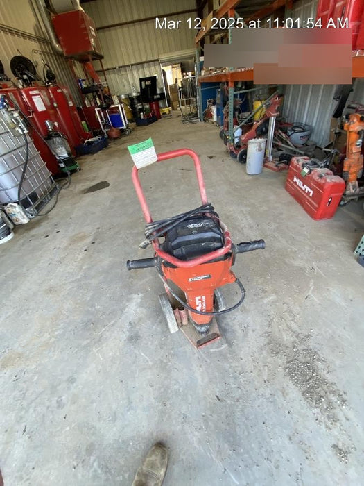 2022 HILTI TE 3000-AVR