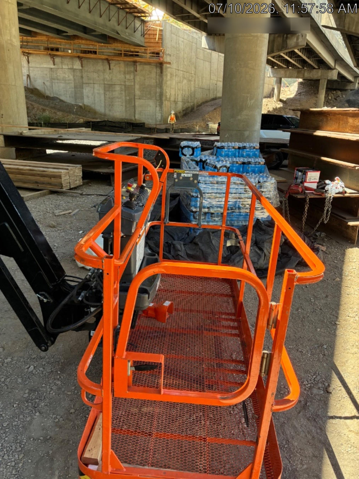 2025 JLG 660SJ