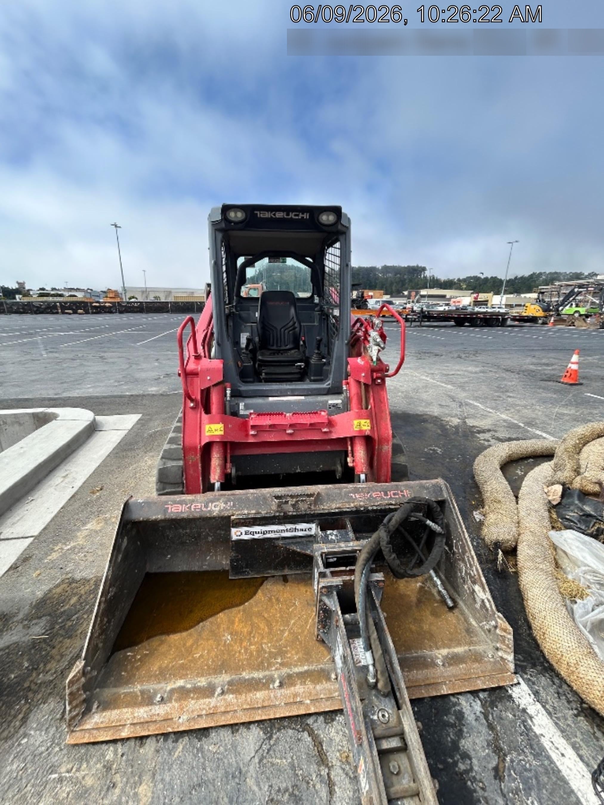 2022 TAKEUCHI TB235-2R