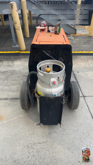 2021 Lincoln Electric Ranger 305 LPG LPG One-Pak (includes undercarriage, tank holder & tank strap) ORANGE