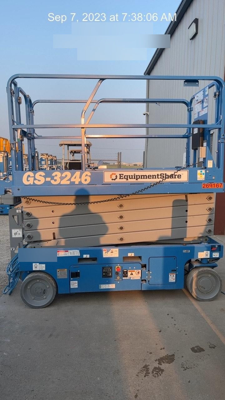 2022 GENIE GS-3246