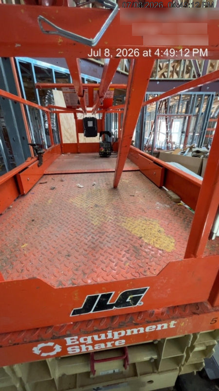 2025 JLG ES3246
