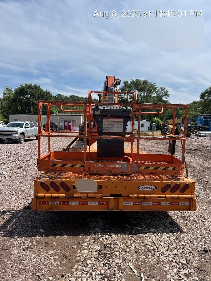 2022 JLG 860SJ