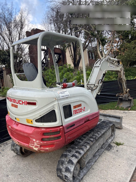 2021 TAKEUCHI TB235-2R