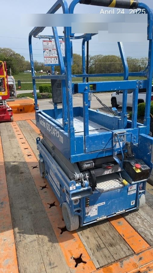 2023 GENIE GS-1432