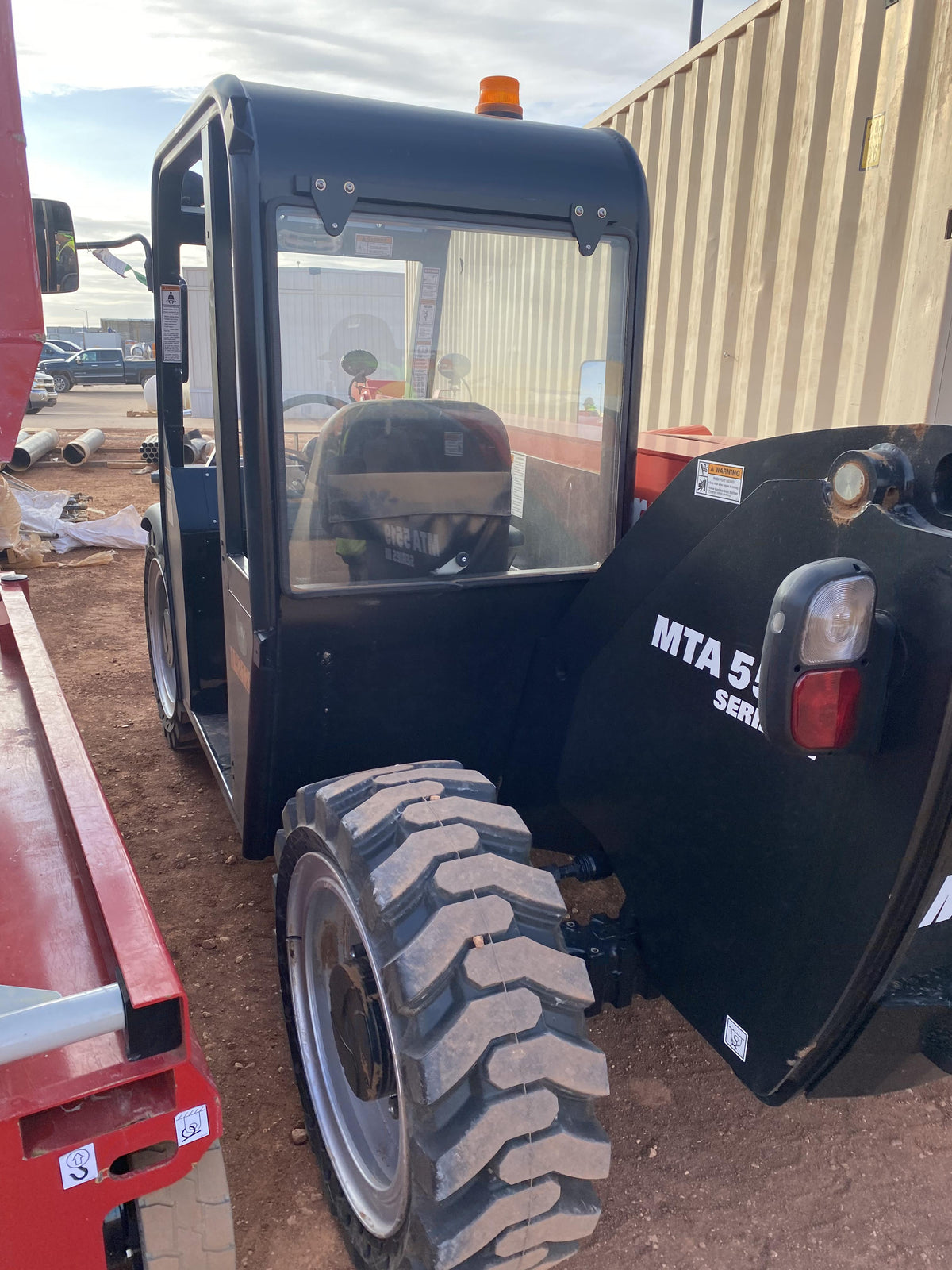 2021 MANITOU MTA5519