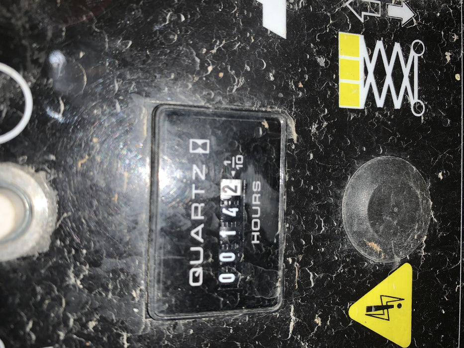 2019 JLG 4069LE Solid Non Marking Tires, Rotating Beacon