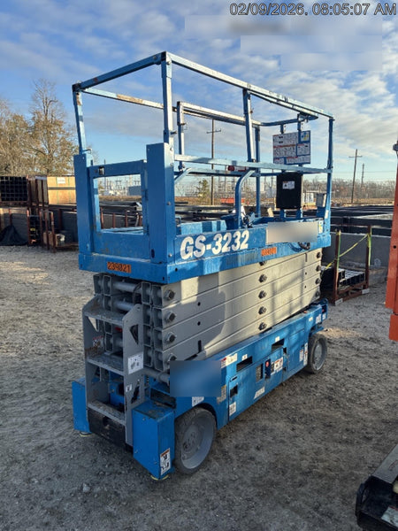 2022 GENIE GS-3232