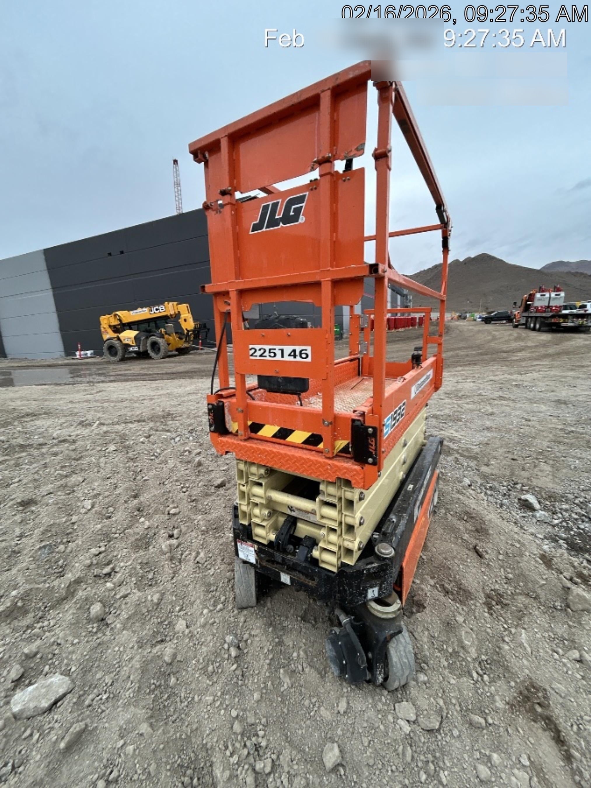 2022 JLG ES1932