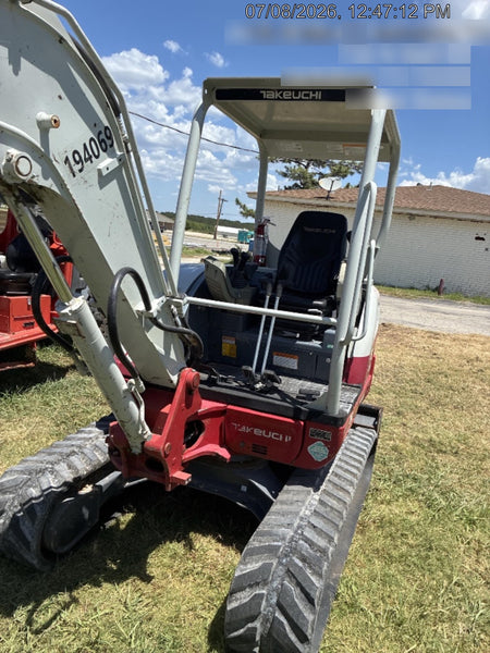 2021 TAKEUCHI TB235-2R