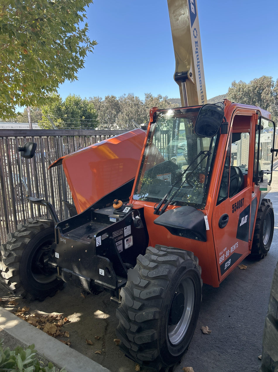 2025 JLG 519