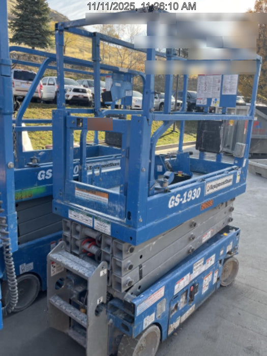 2020 Genie GS-1930 Solid Non Marking Tires, Beacon, Folding rails with half height swing gate