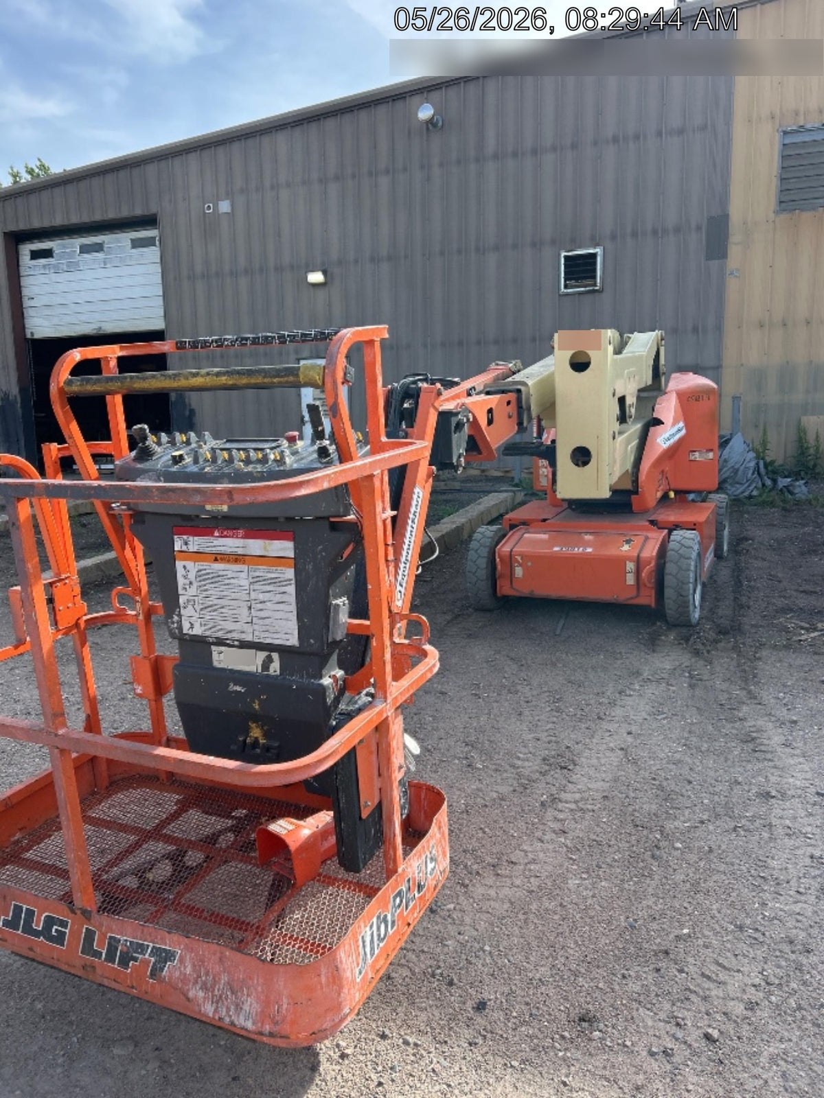 2019 JLG E400AJPN