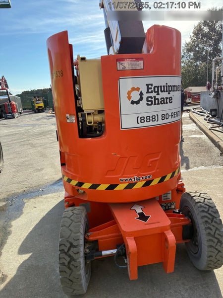 2022 JLG E300AJP