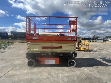 2023 JLG R4045