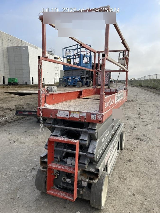 2018 Skyjack SJIII-3226 Skyjack SJIII3226 Scissor Lift w/Trojan Batteries