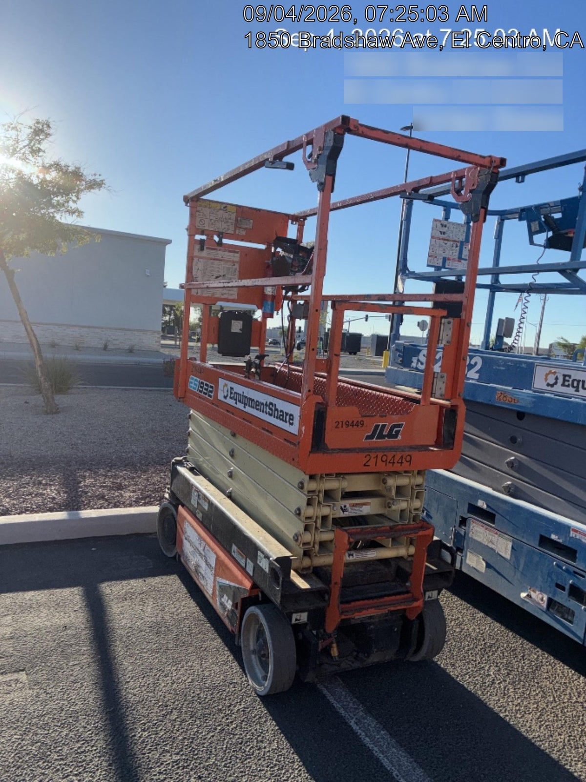 2022 JLG ES1932