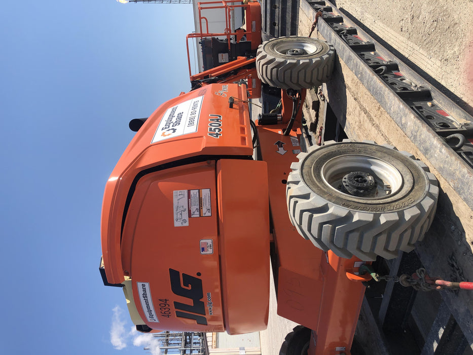 2019 JLG 450AJ