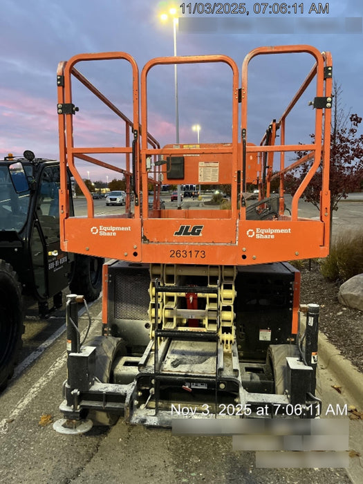 2022 JLG RT3369