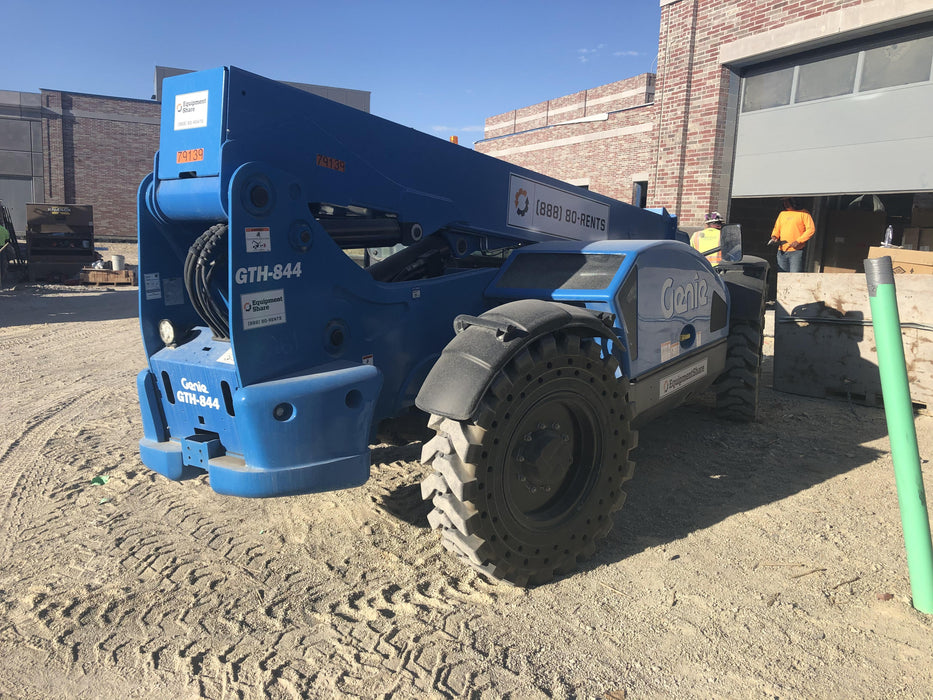 2020 GENIE GTH-844
