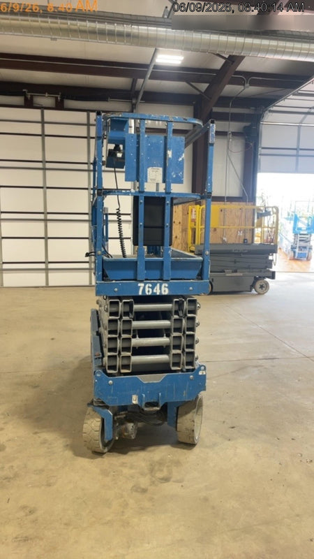 2017 Genie GS-3232 Genie GS3232 Lift w/Folding Rails and Swing Gate