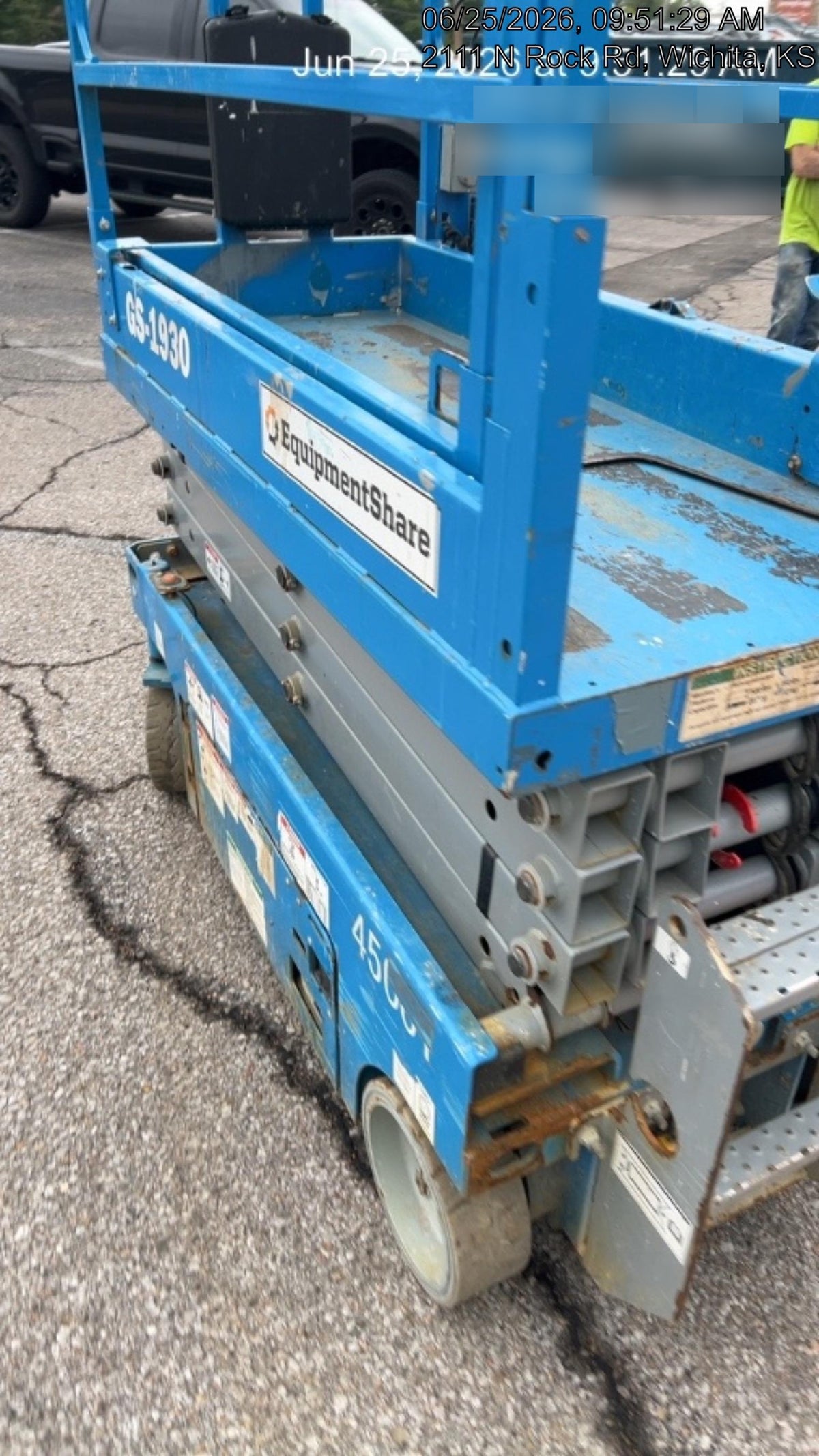 2019 Genie GS-1930 Fixed rails with chain Entry