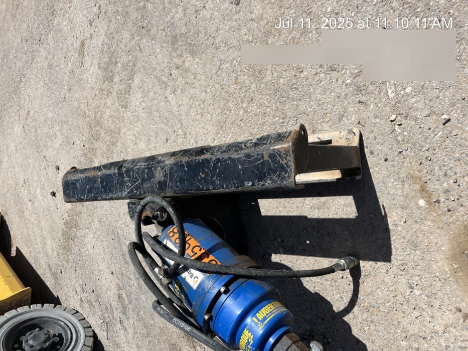 2023 AUGER TORQUE 3300-30