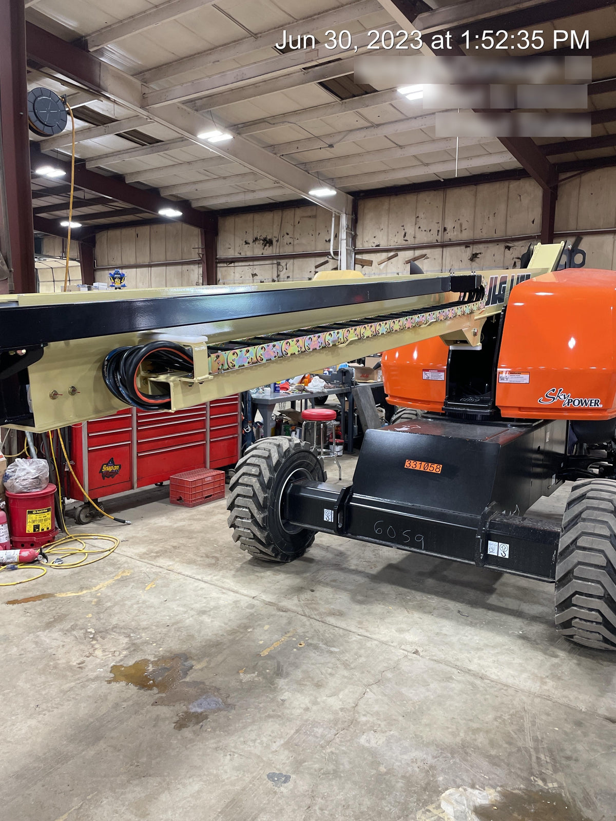 2023 JLG 460SJ