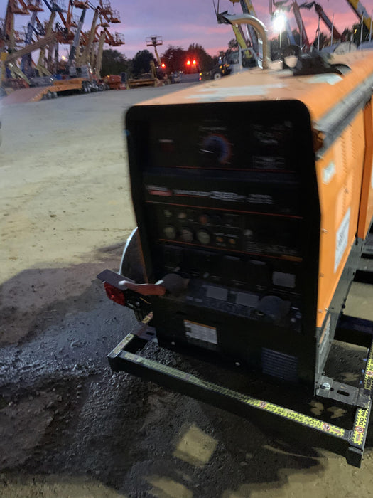 2021 Lincoln Electric Vantage 322 Vantage 322 Ready Pak 3 w/ Decals, ORANGE (includes trailer, cable rack, fender light kit) NO Telematics