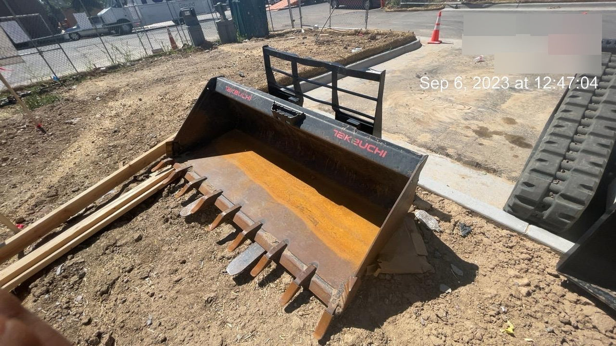 2022 ARROW MATERIAL HANDLING 60" Pallet Forks - Arrow