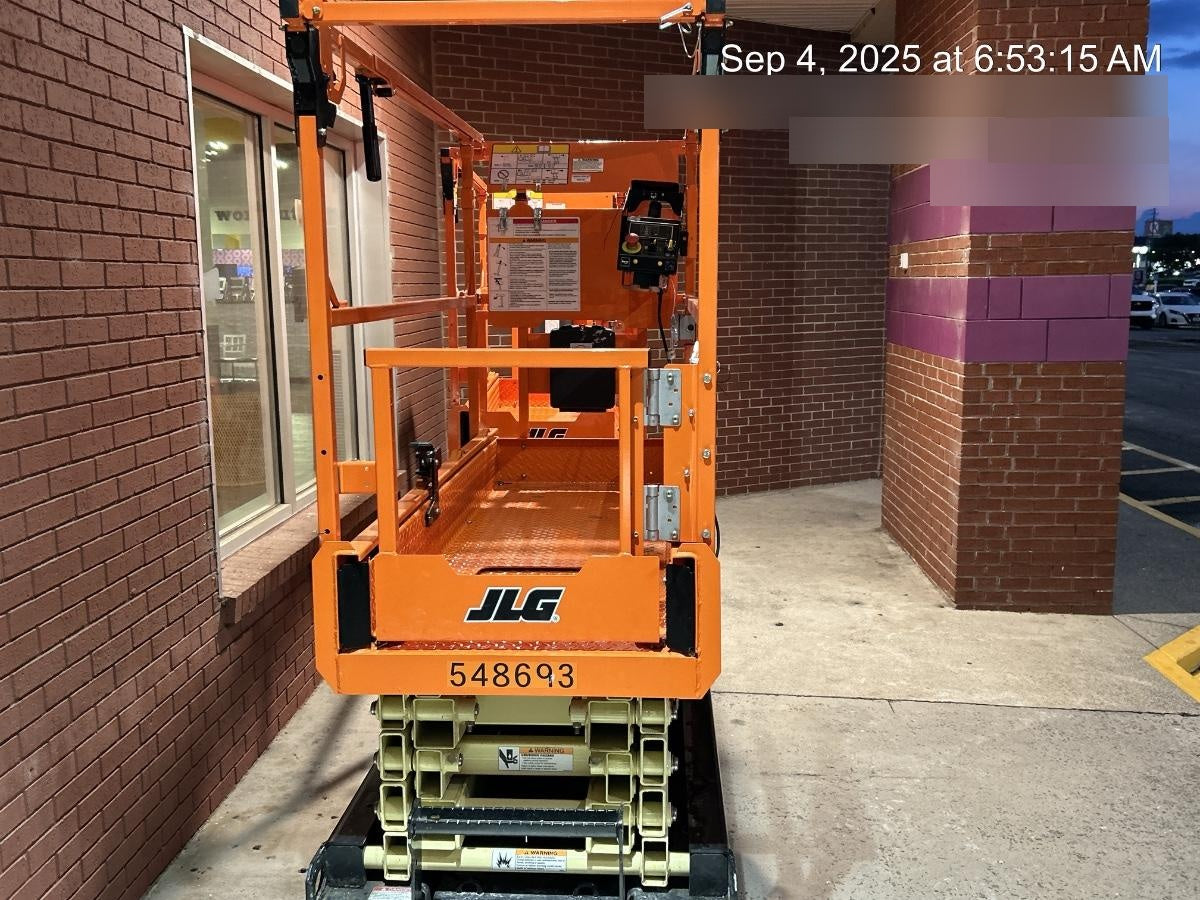 2025 JLG ES1932