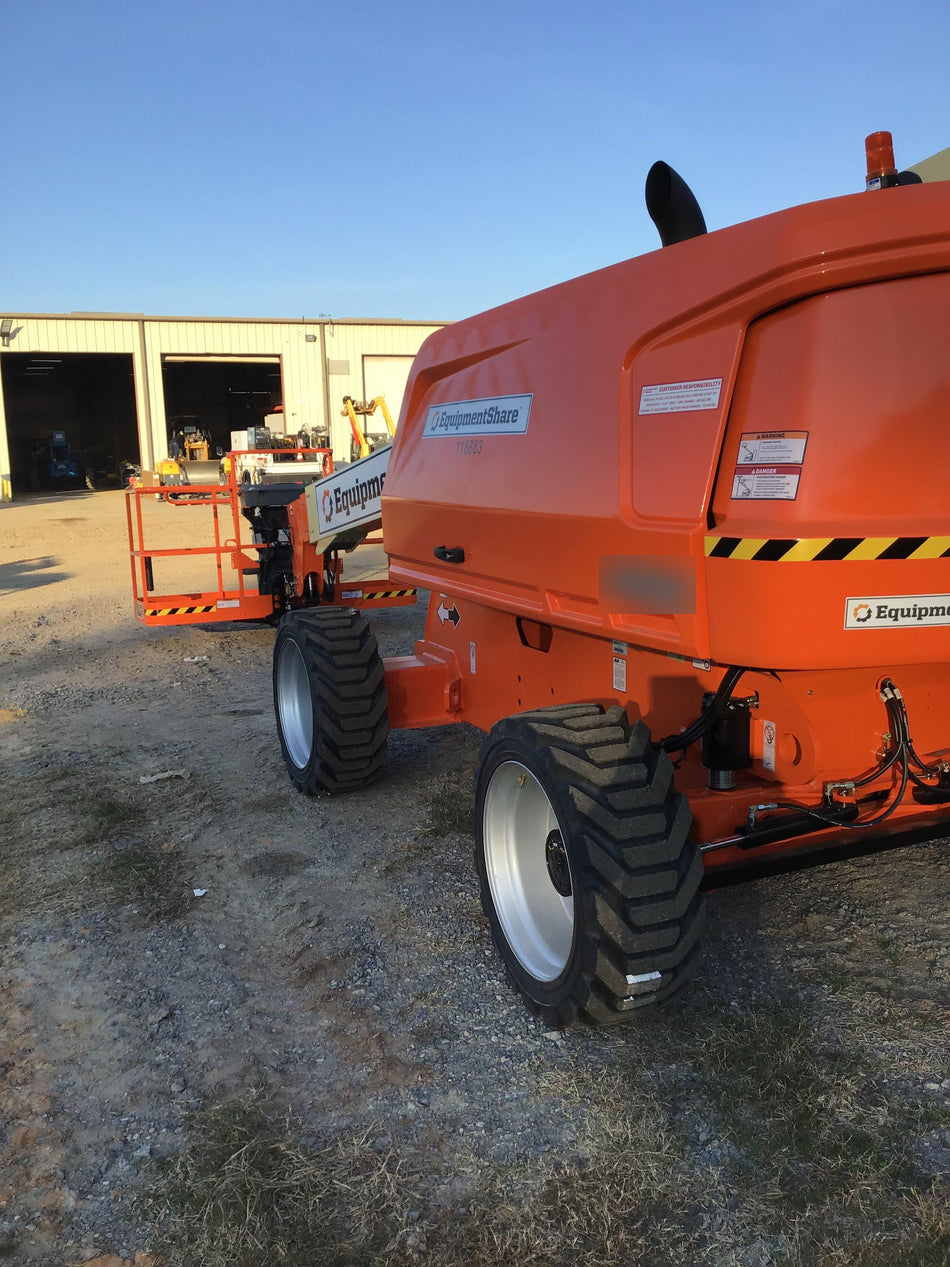 2021 JLG 600S