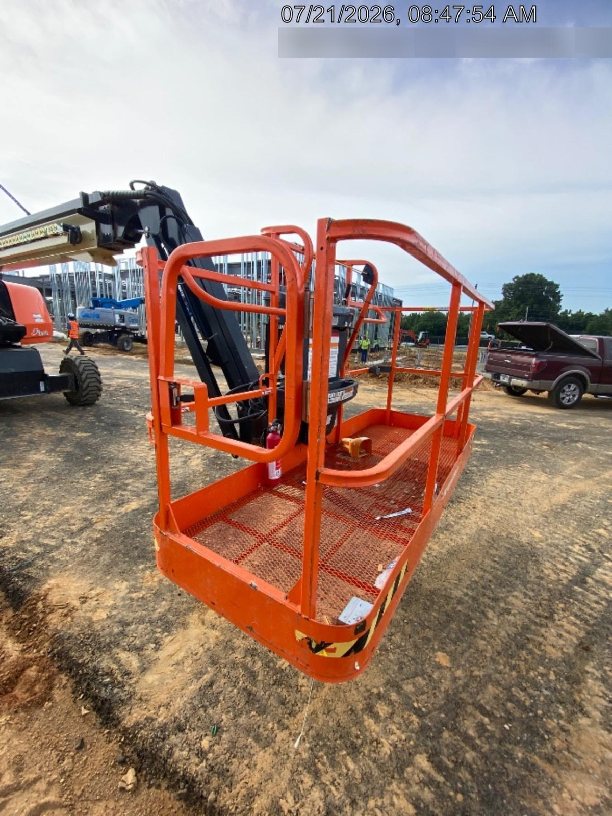 2025 JLG 660SJ