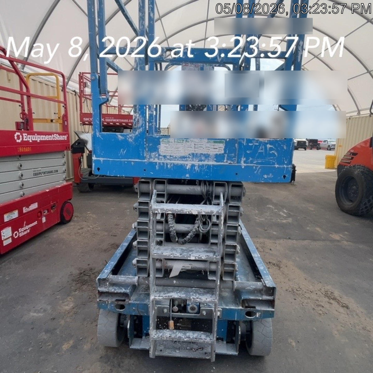 2019 Genie GS-4047 Folding rails with half height swing gate