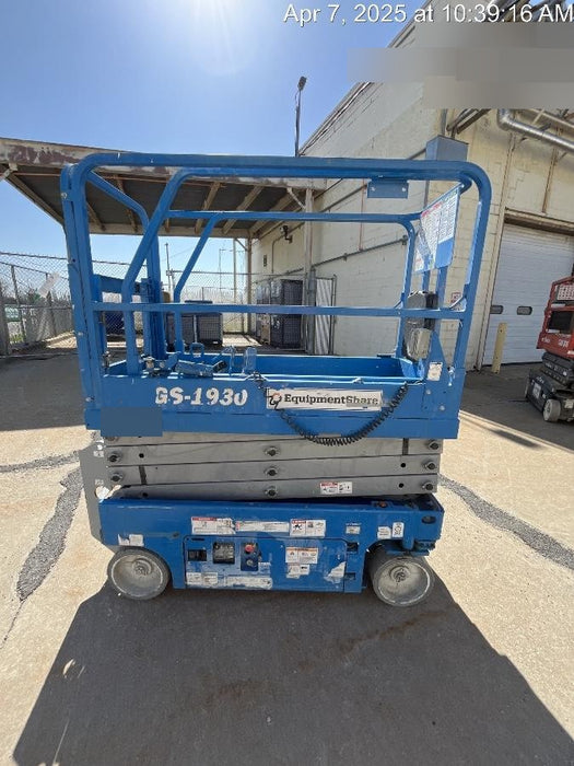 2020 Genie GS-1930 Solid Non Marking Tires, Beacon, Folding rails with half height swing gate
