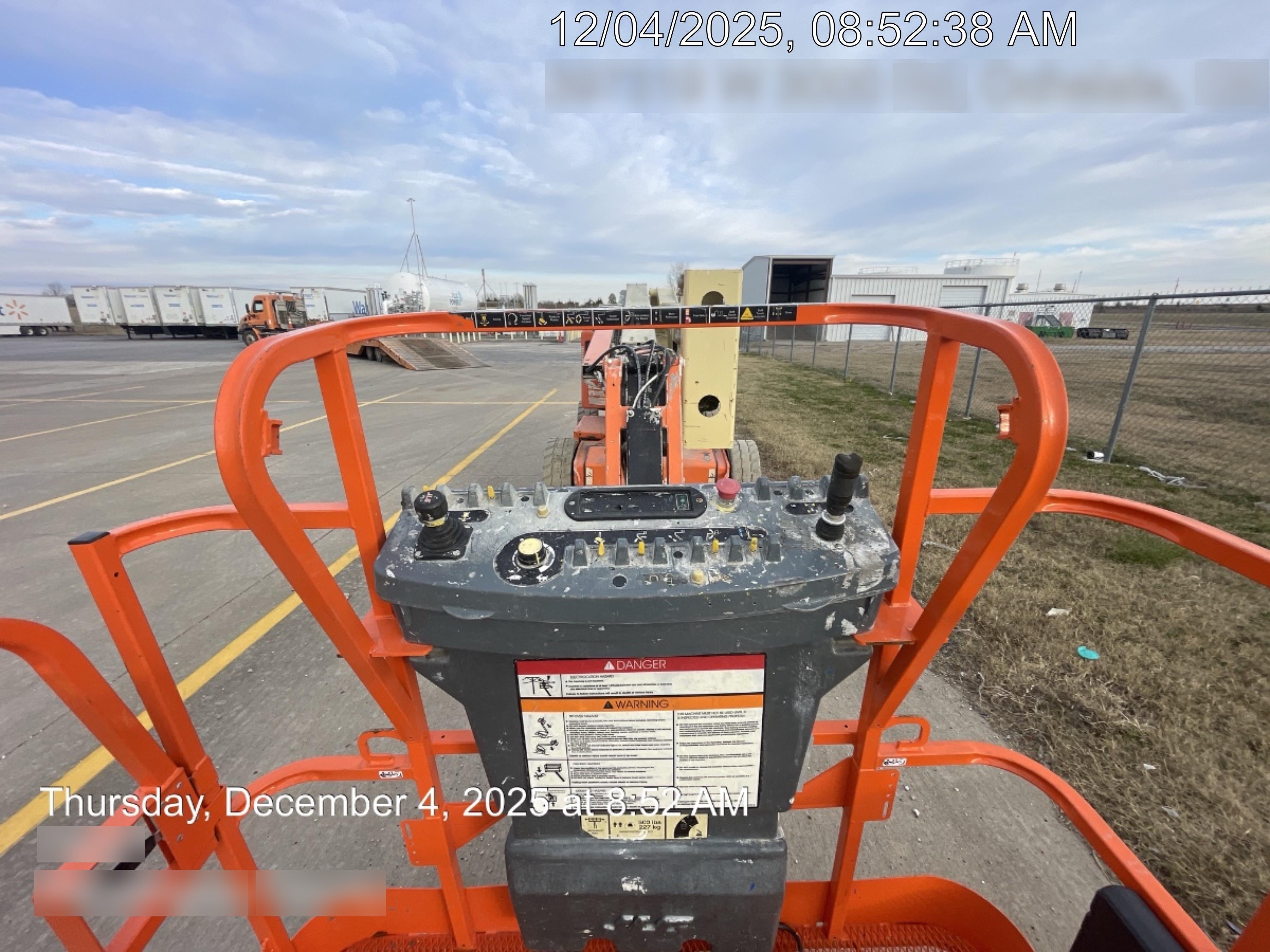 2019 JLG E450AJ
