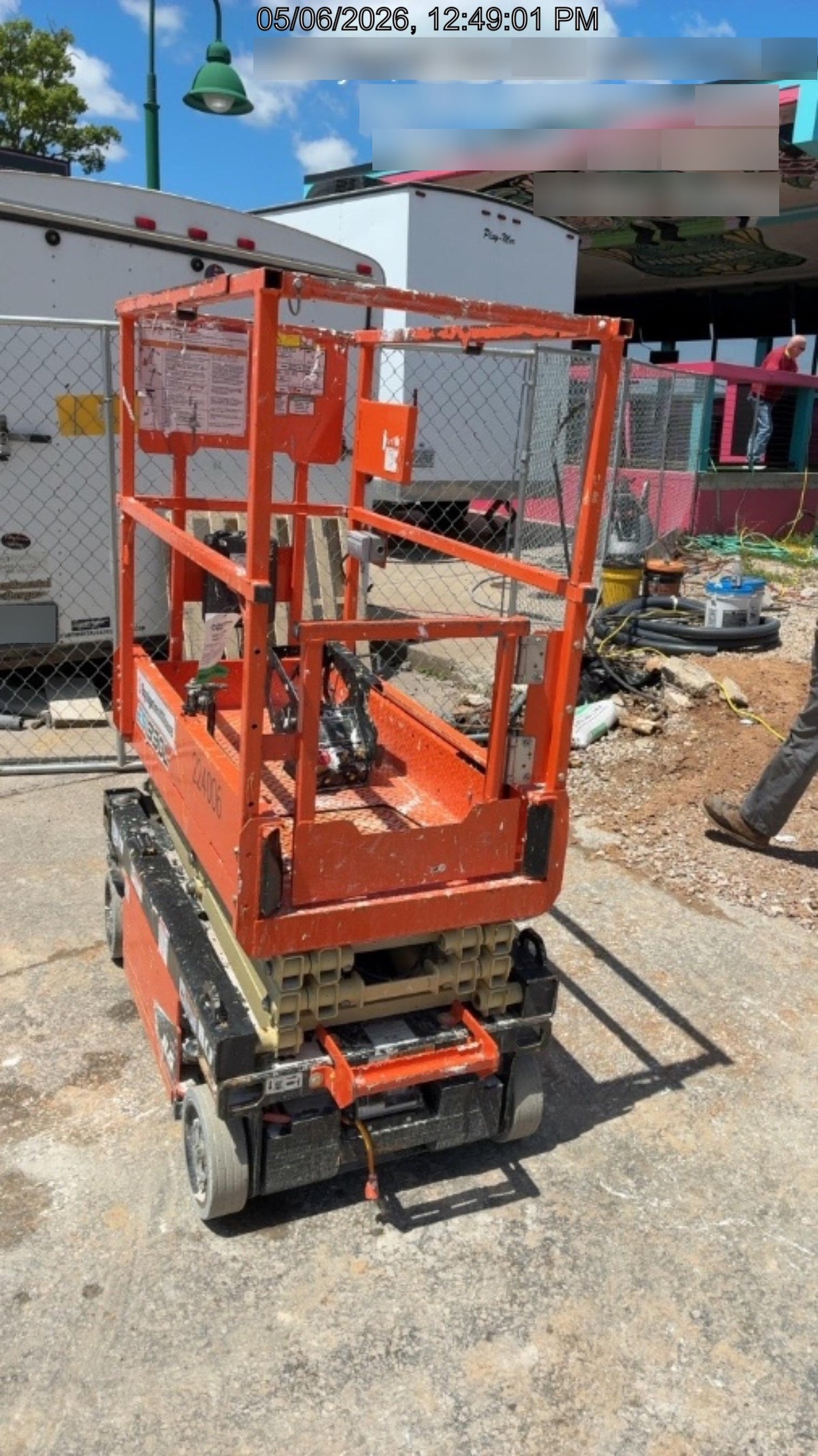 2022 JLG ES1330L